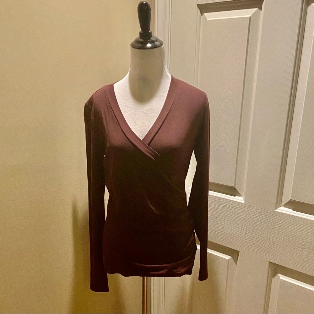 Chocolate cabi top